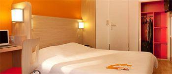 Sweet And Smart Sarreguemines - Hambach Hotel Ngoại thất bức ảnh